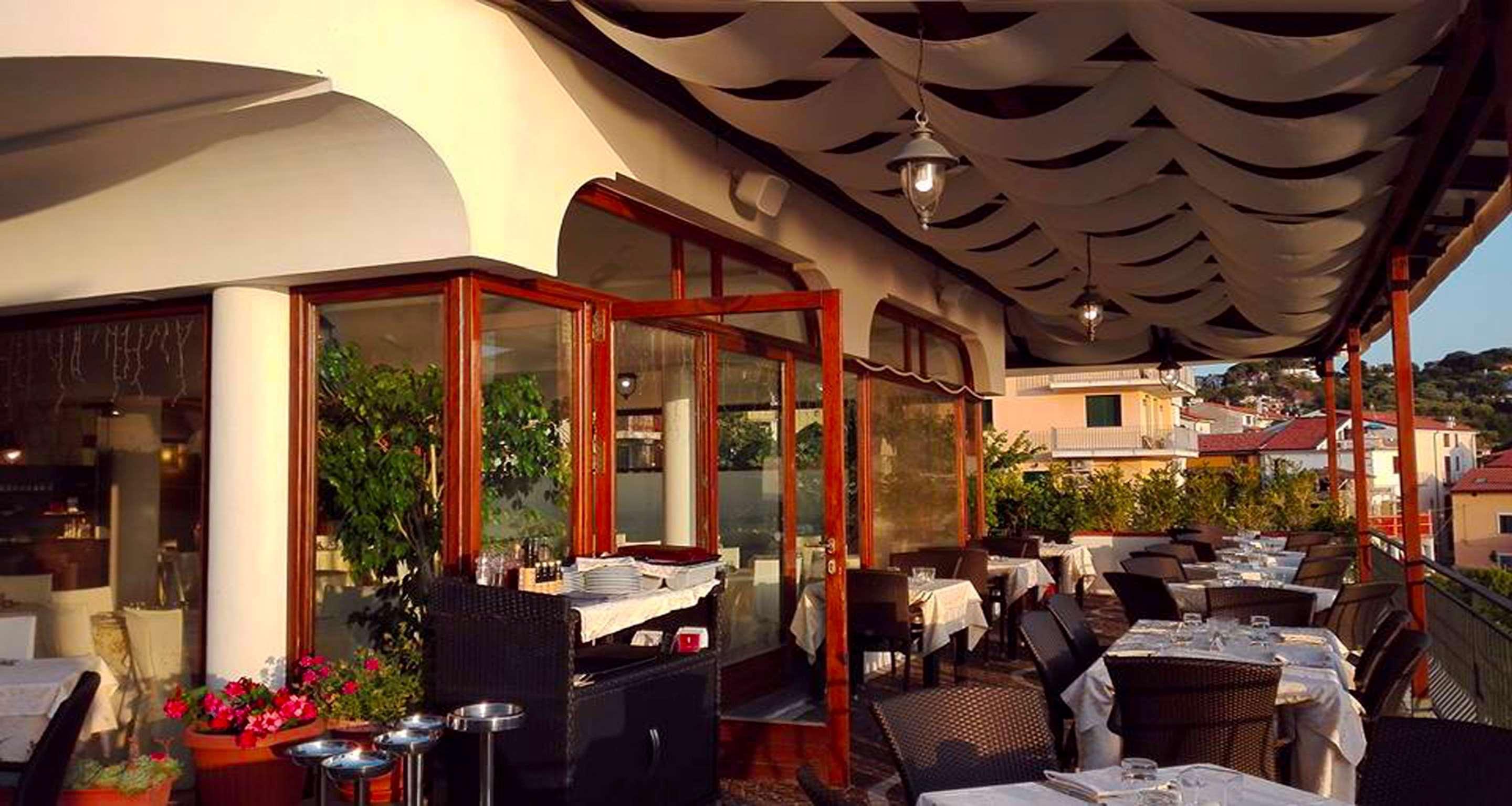 Best Western Hotel La Conchiglia Trogir Exterior foto