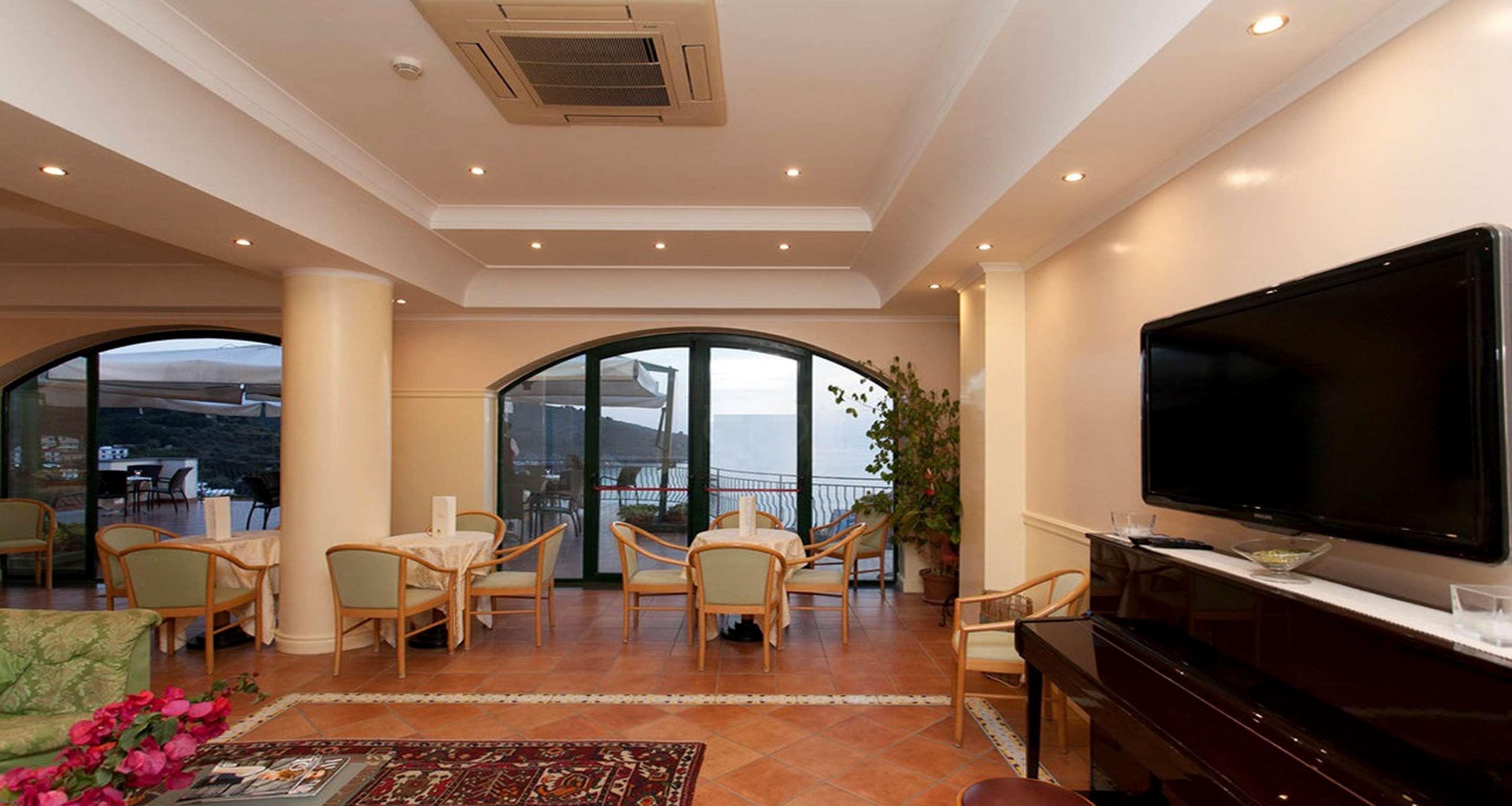 Best Western Hotel La Conchiglia Trogir Exterior foto