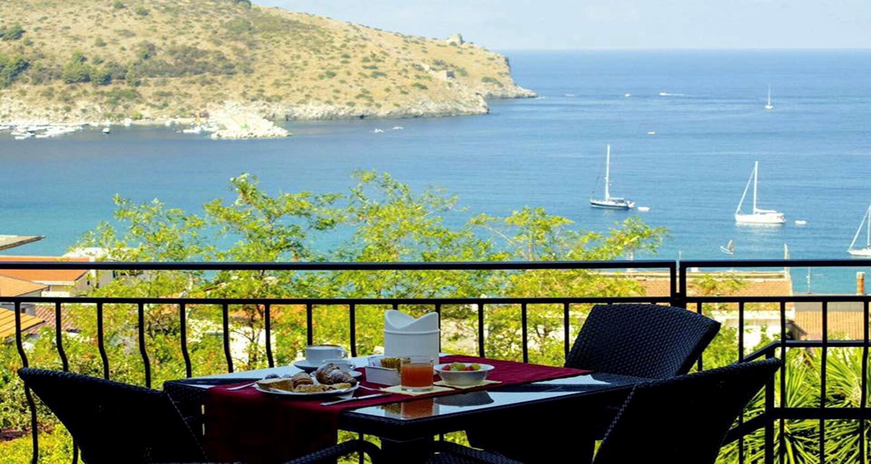 Best Western Hotel La Conchiglia Trogir Exterior foto
