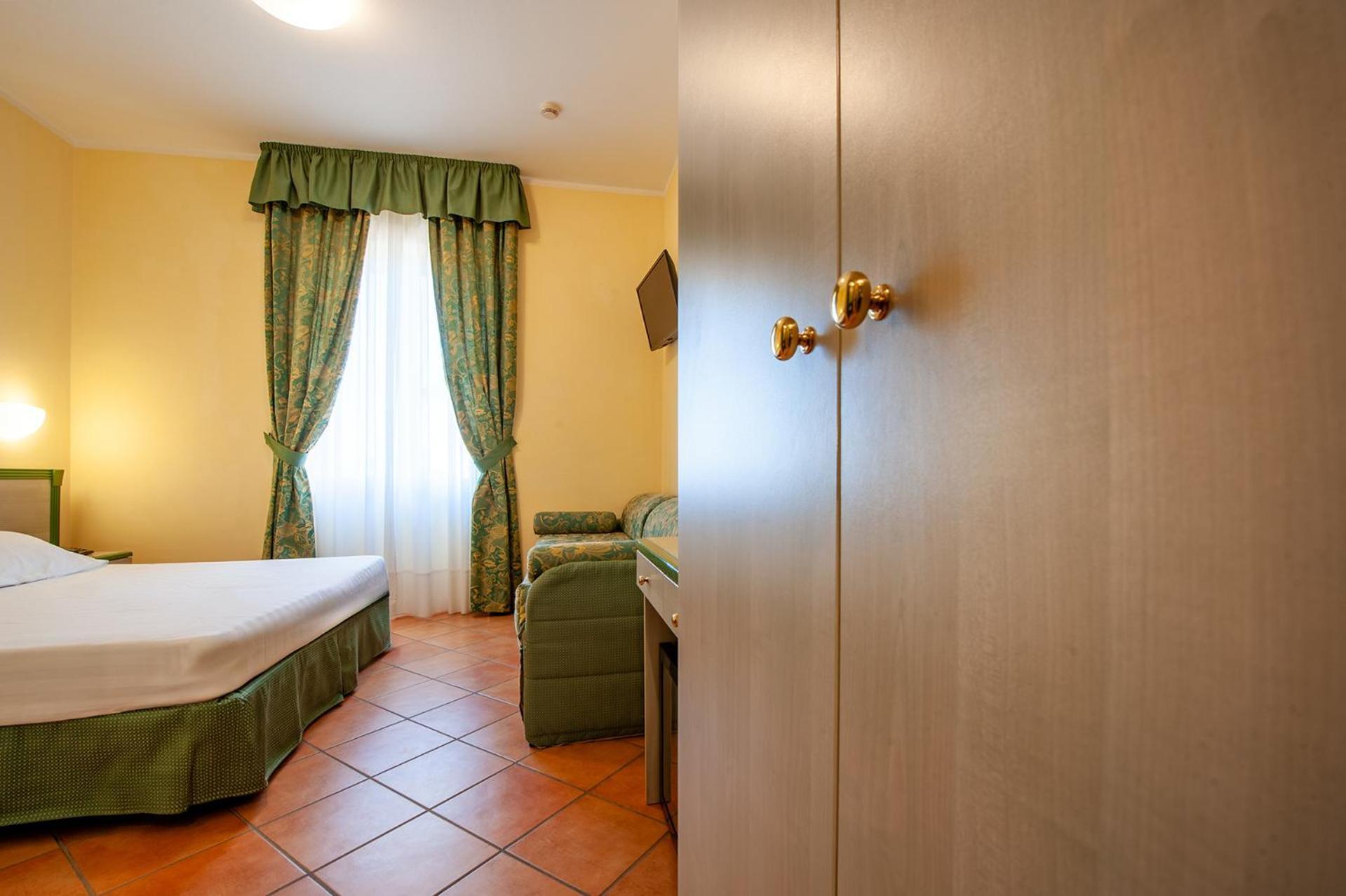 Best Western Hotel La Conchiglia Trogir Exterior foto