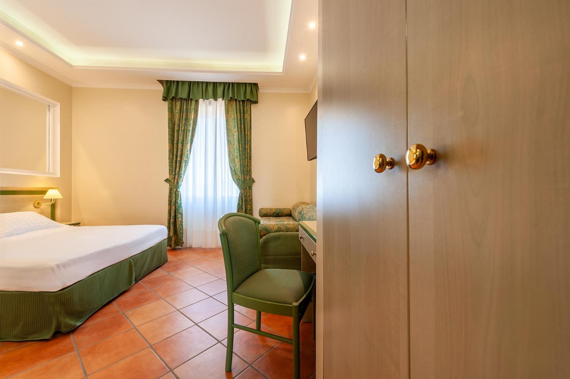 Best Western Hotel La Conchiglia Trogir Exterior foto