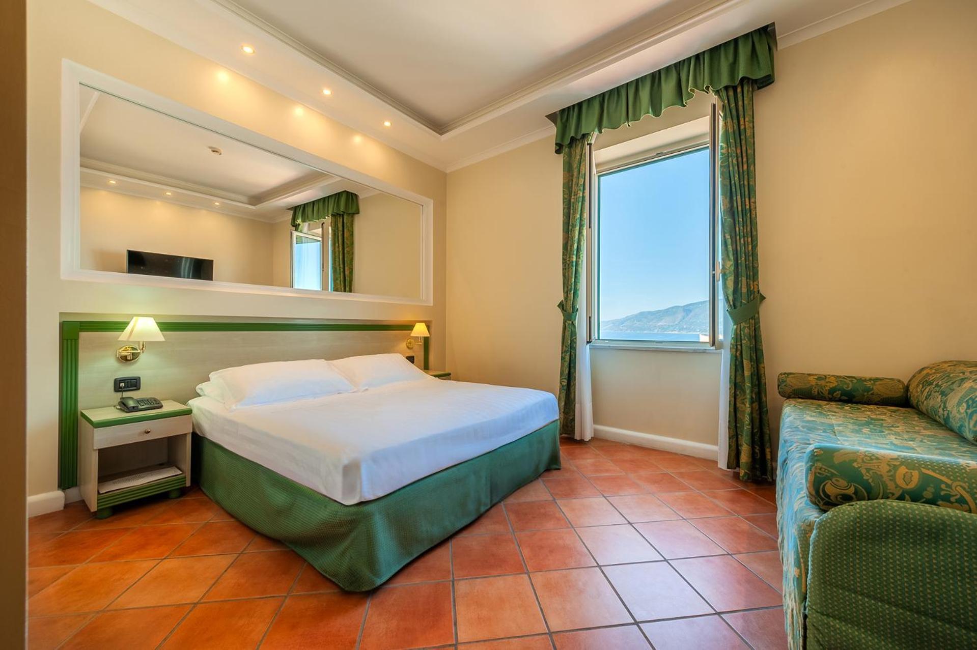Best Western Hotel La Conchiglia Trogir Exterior foto