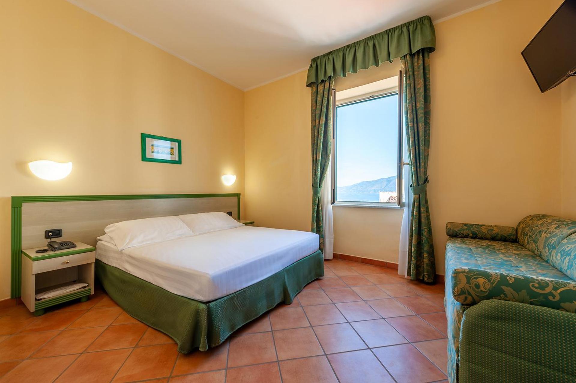Best Western Hotel La Conchiglia Trogir Exterior foto