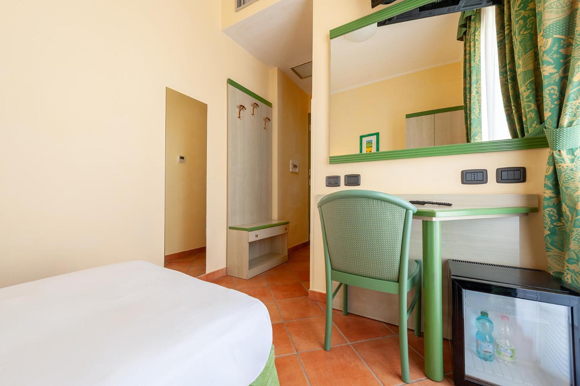 Best Western Hotel La Conchiglia Trogir Exterior foto