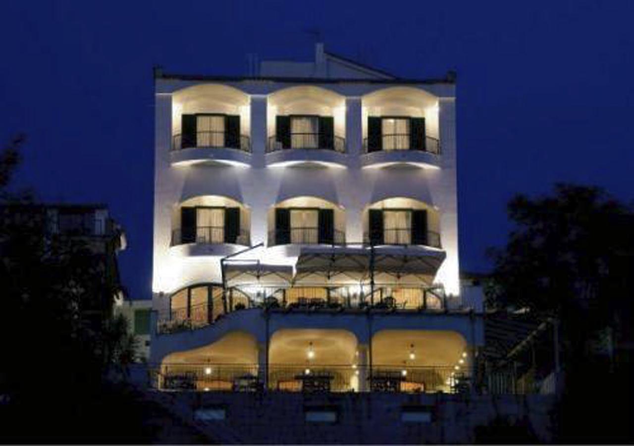 Best Western Hotel La Conchiglia Trogir Exterior foto