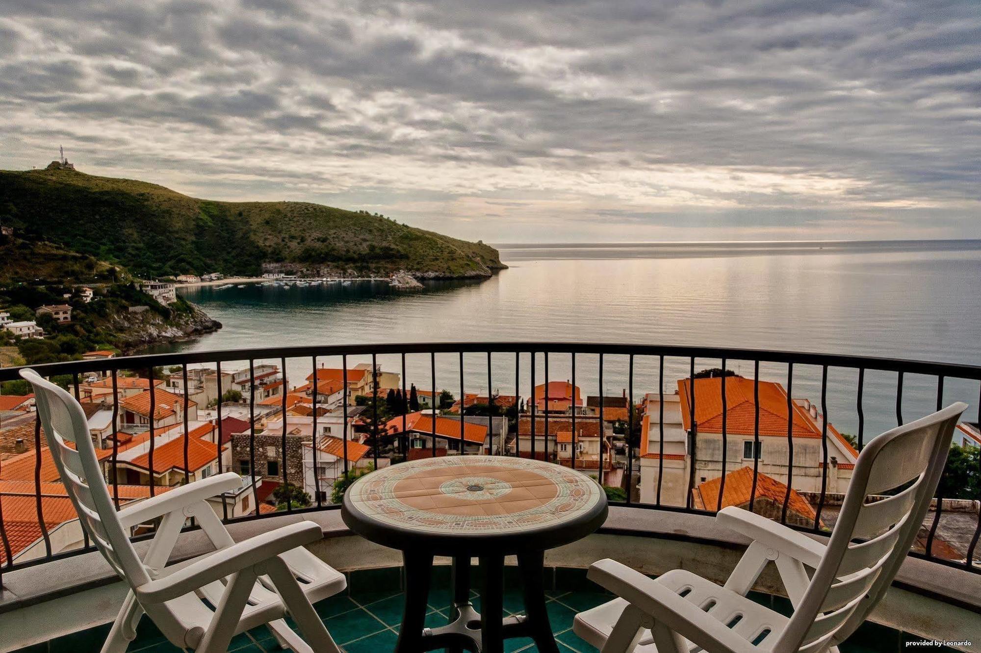 Best Western Hotel La Conchiglia Trogir Exterior foto